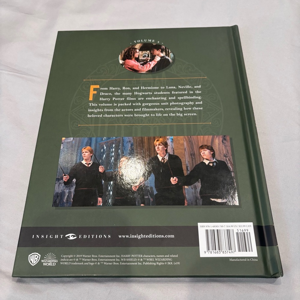 Harry Potter Film Vault Books 1 2 3 4 Diagon Alley Hogwarts Horcruxes Hallows + - Picture 11 of 12